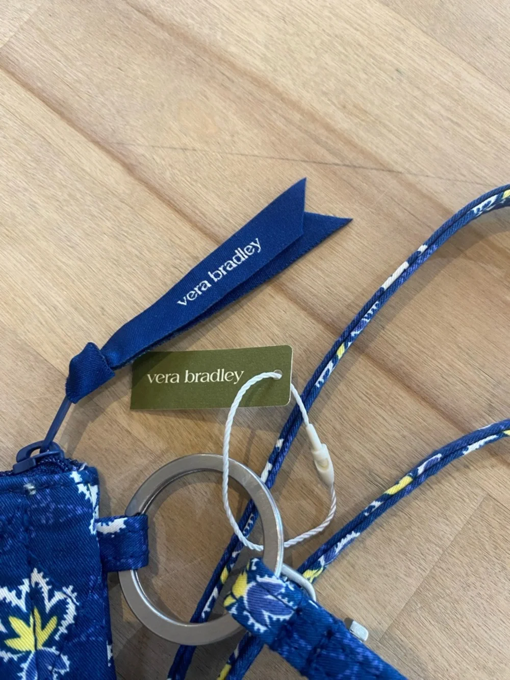 Vera Bradley Lanyard - Picture 5 of 5